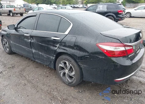 2016 Honda Accord Lx z USA, uszkodzony, nr VIN 1HGCR2F33GA217015